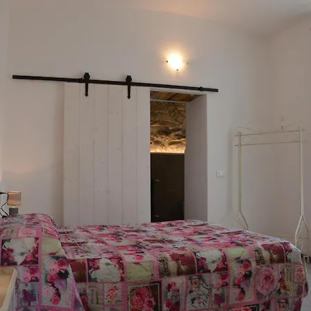 Lescen White - Swimming Pool Appartement Lezzeno