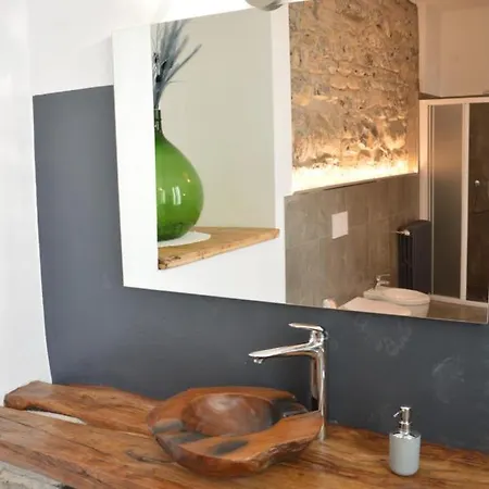 Lescen White - Swimming Pool *