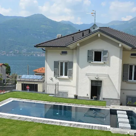 Daire Lescen White - Swimming Pool Lezzeno