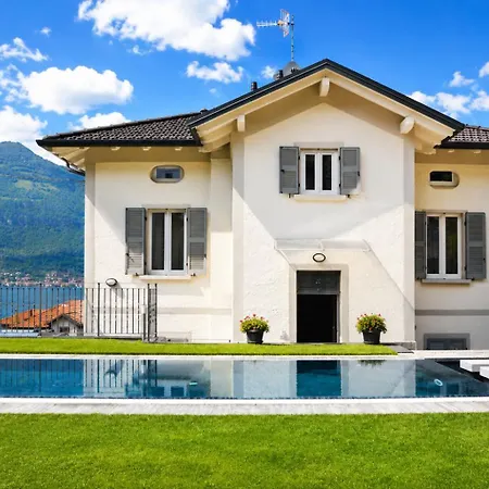 Lescen White - Swimming Pool Apartment