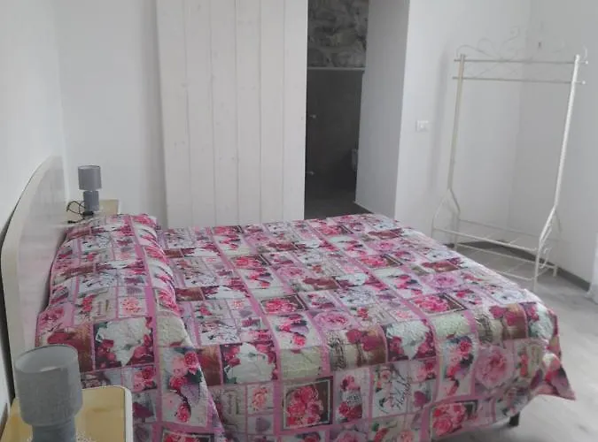 Lescen White - Swimming Pool * לצנו