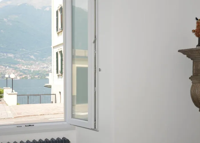 Lescen White - Swimming Pool Appartement