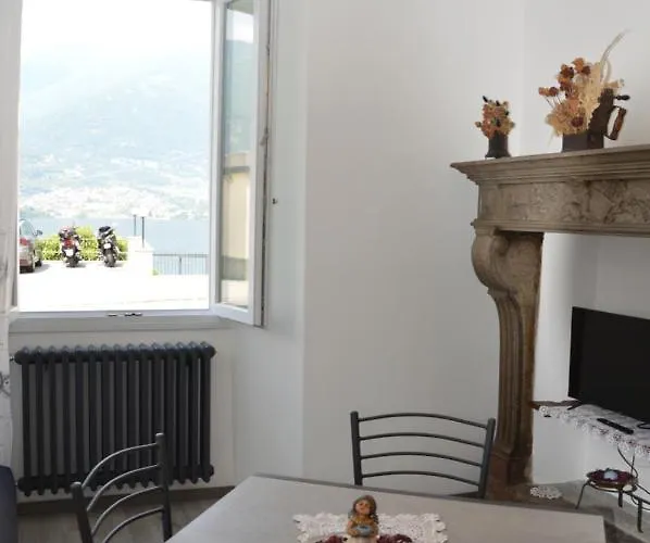 Lescen White - Swimming Pool *