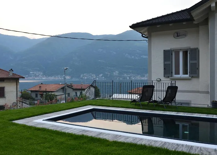 Lescen White - Swimming Pool * Lezzeno