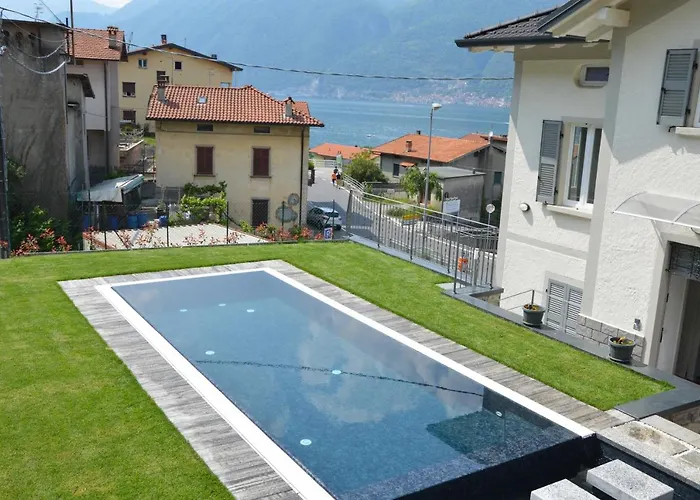 Lescen White - Swimming Pool Apartament